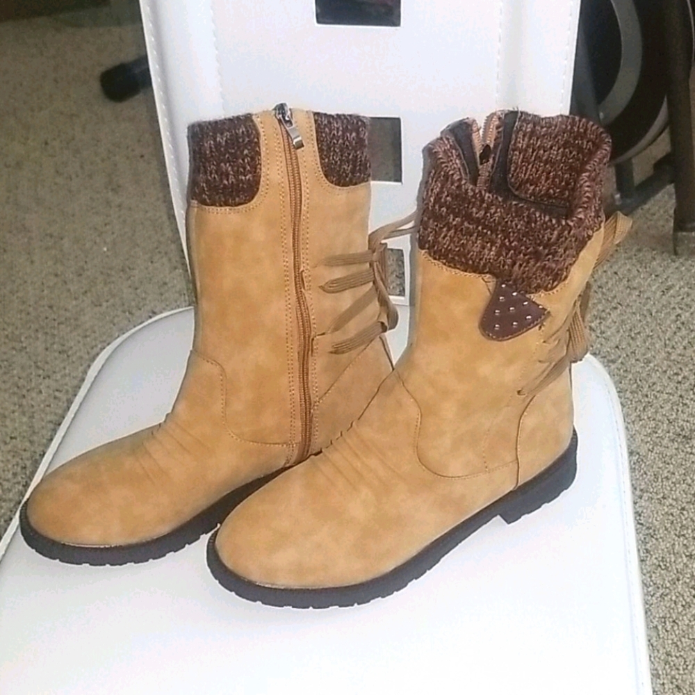 Fall boots